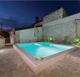 3 Bedroom Villa with Pool in Zadar, Sleeps 6-10